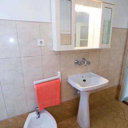 In 14929 Apartment *