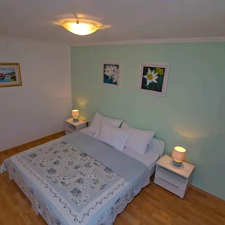In 14929 Apartment